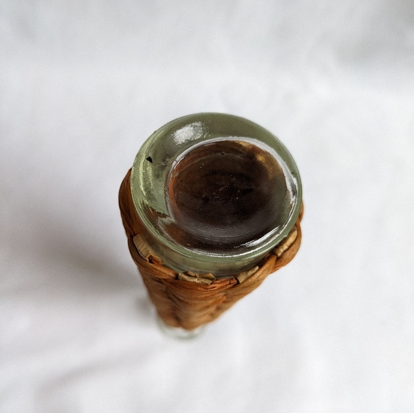 Wicker bottle 7 in - Picture 3 of 4